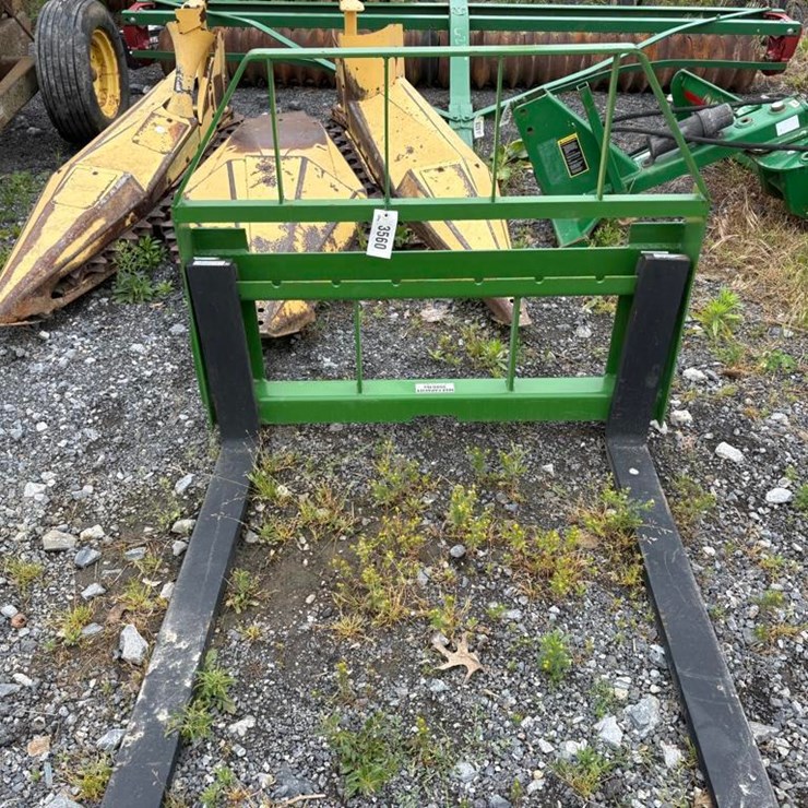 (New) John Deere Kivel Pallet Fork Attachment