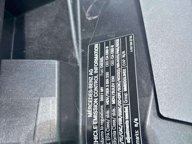 2021-mercedes-benz-sprinter-4500-image-10