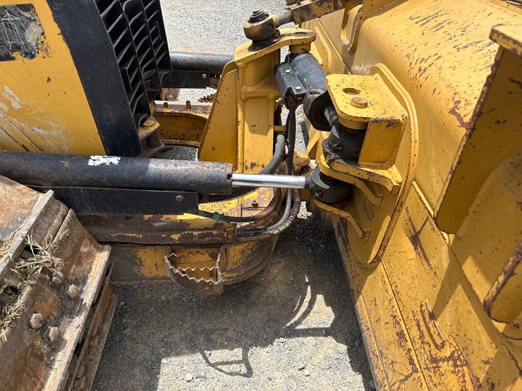caterpillar-d5k2-xl-image-9