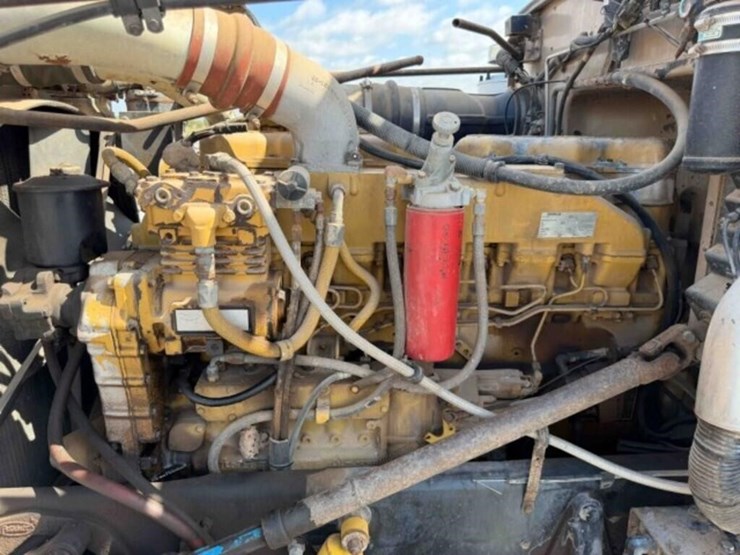 1992-peterbilt-379-image-31
