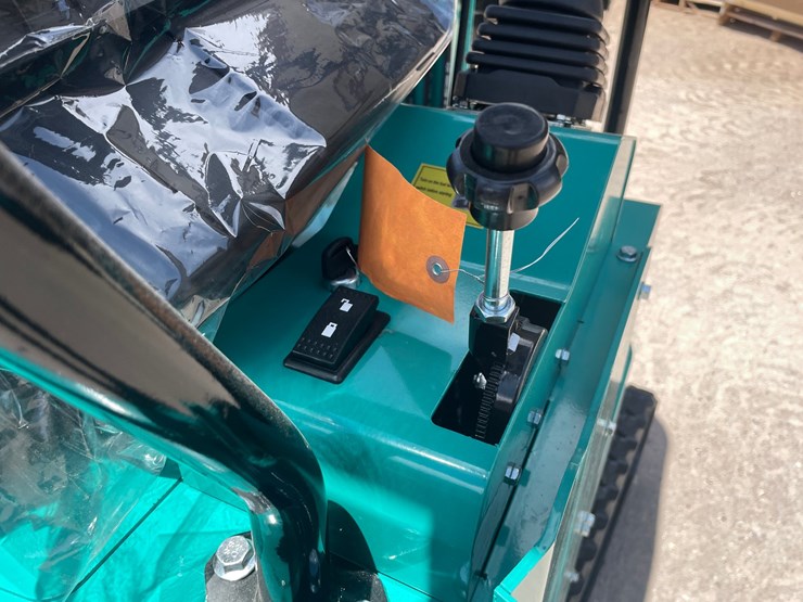 #2657-•-unused-cfg-mini-excavator-image-25
