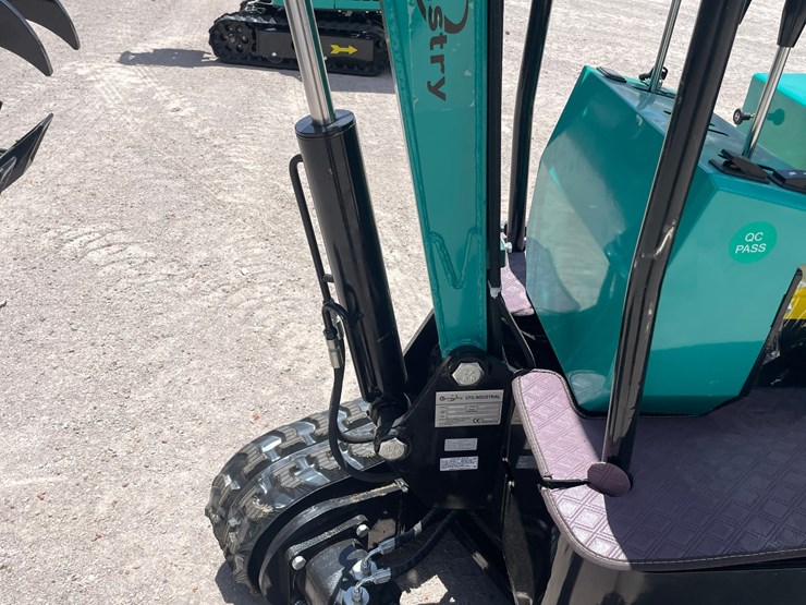 #2654-•-unused-cfg-mini-excavator-image-22