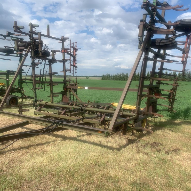JOHN DEERE 110