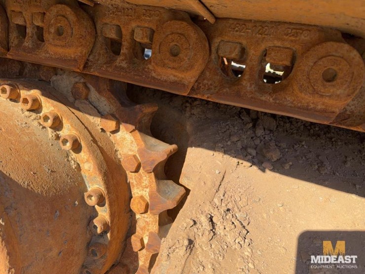 2017-caterpillar-349fl-image-19