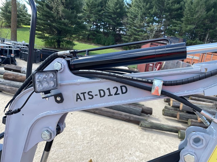 #1104-•-new-ats--d12d-mini-excavator-image-18