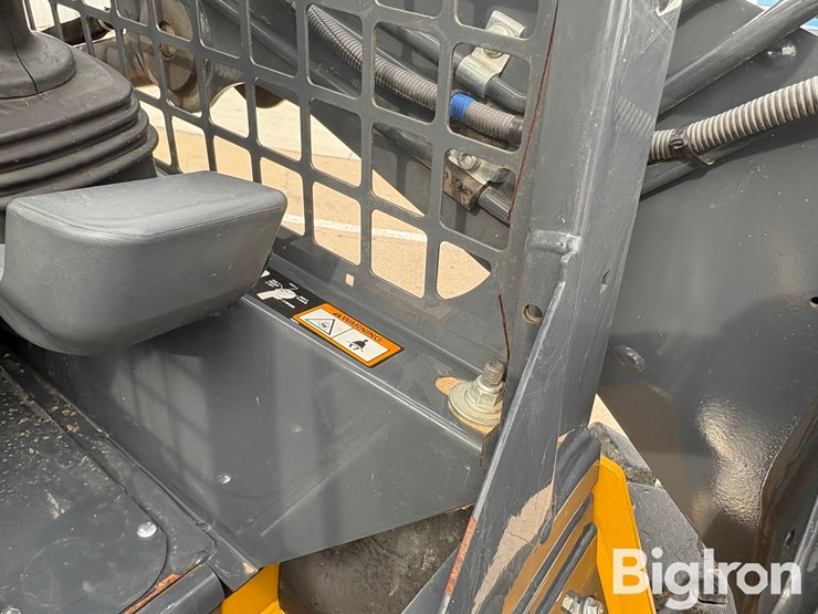 2018-deere-316gr-image-20