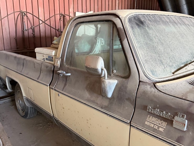 1979-￼chevy-5.7-diesel-half-ton-pickup,-2-wheel-drive,-needs-transmission-work,-shedded,-nice-shape-image-7