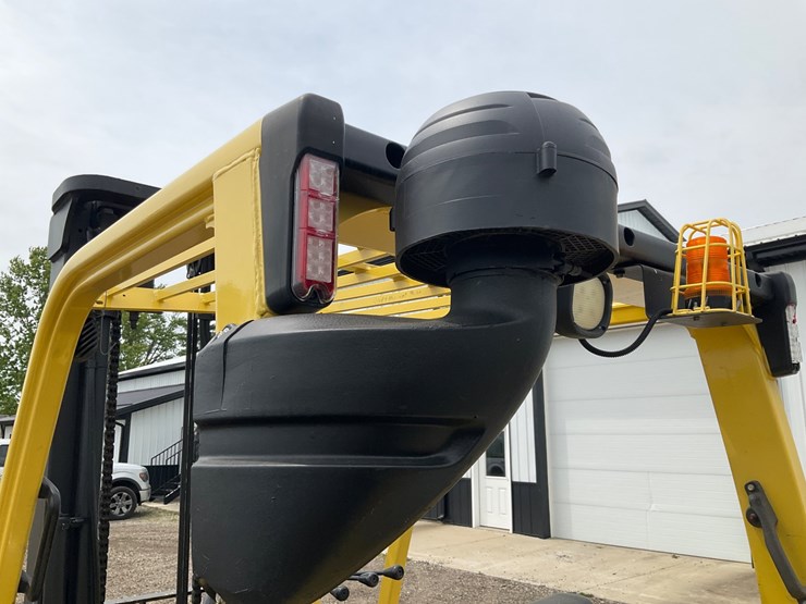#1379-•-2010-hyster-90-fortis-forklift-image-25