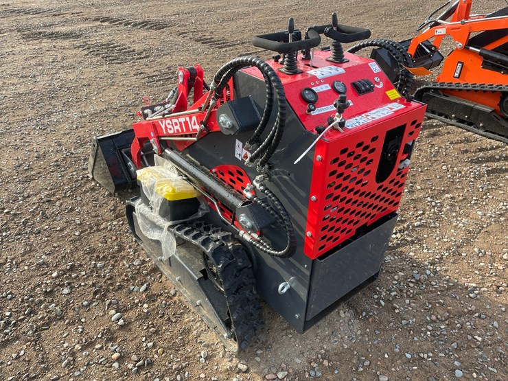 #2007-•-2026-agt-ysrt14-skid-steer-loader-image-2