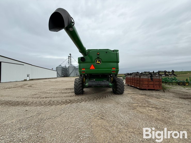 2019-john-deere-s780-image-6