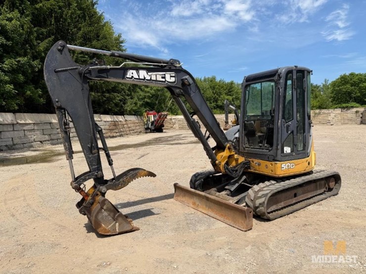 2013-deere-50d-image-1