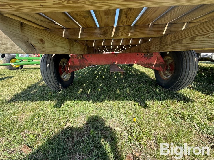 16'-hay-rack-on-westendorf-running-gear-image-20