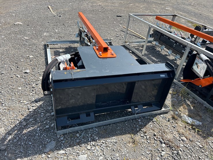 #25-•-skid-steer-trencher-image-3