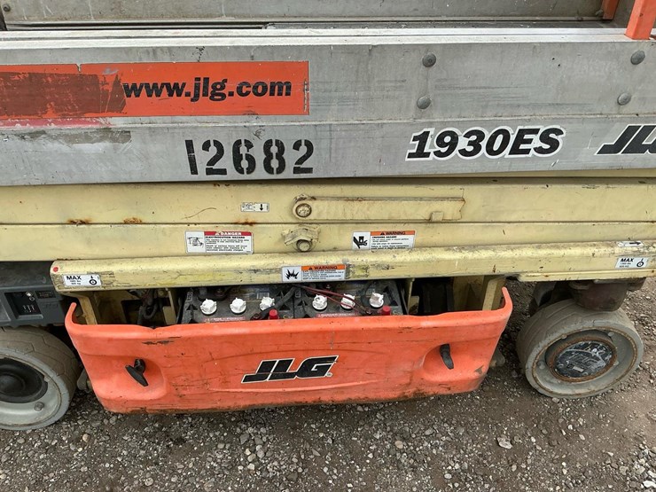 2006-jlg-1930es-image-24
