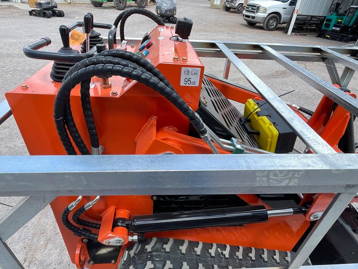 #2700-•-unused-2026-mini-skid-steer-loader-image-8