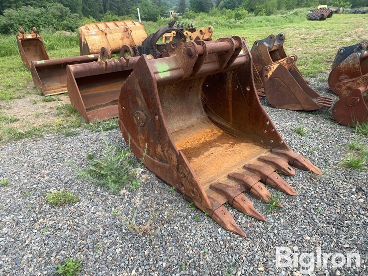 2004-geith-volvo-s2-48”-excavator-bucket-image-3