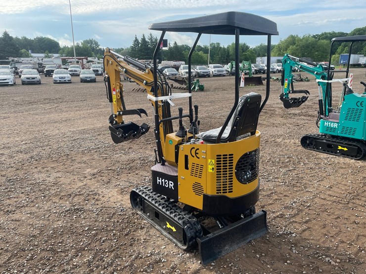 #2037-•-2026-cfg-h13r-mini-excavator-image-2