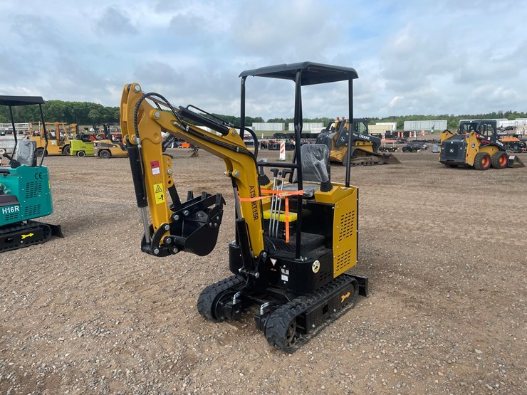 #2038-•-2026-cfg-h13r-mini-excavator-image-1