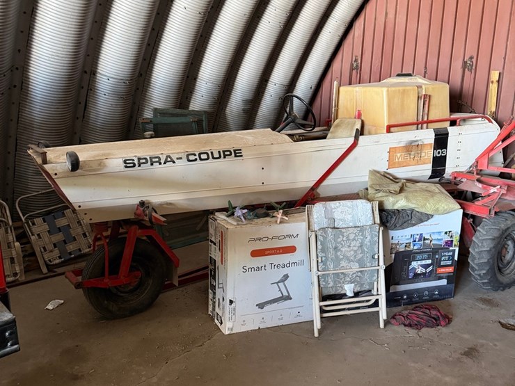 103-melroe-spray-coupe,-engine-runs,-transmission-linkage-issue,-have-booms-image-2