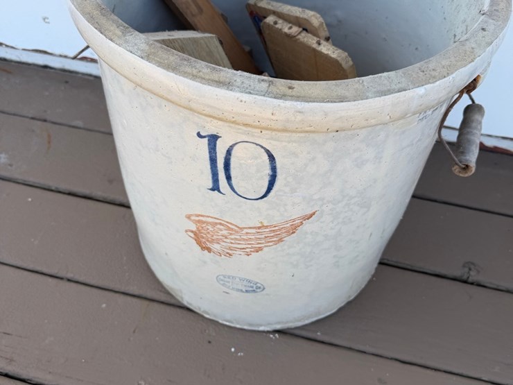 10-gallon-redwing-crock-image-3