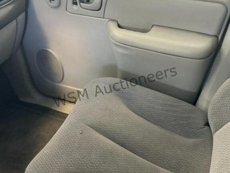 2005-dodge-grand-caravan-image-22