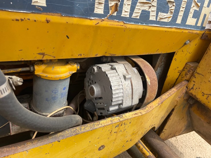 #302-•-liftmaster-rough-terrain-forklift-(boyceville-wi)-image-36