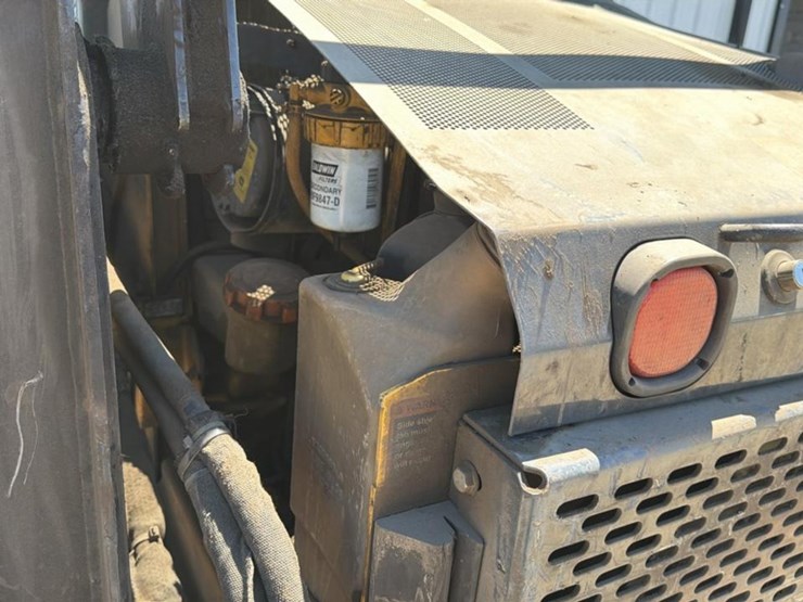 #1154-•-2010-john-deere318d-skid-steer-image-14