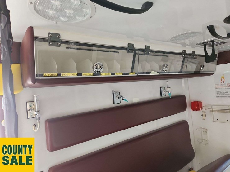 2016-ford-e450-image-22