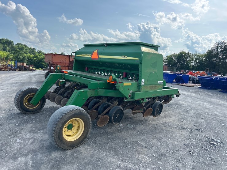 john-deere-1590-image-3