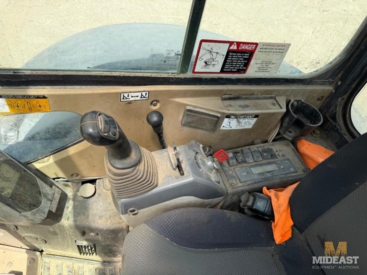 2013-deere-50d-image-18