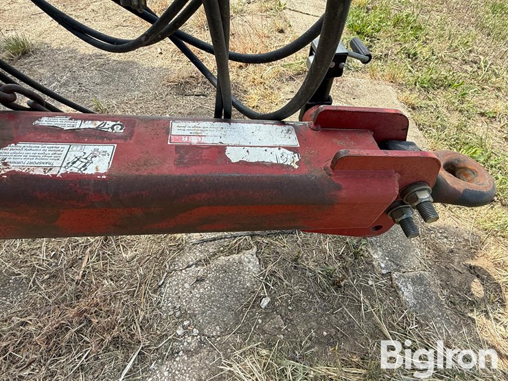2010-case-ih-330-image-13