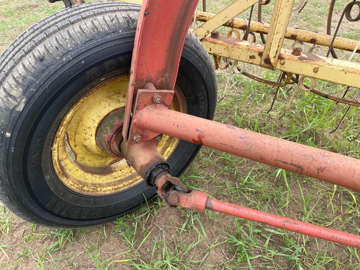 new-holland-256-image-24