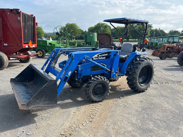 new-holland-tc30-image-1