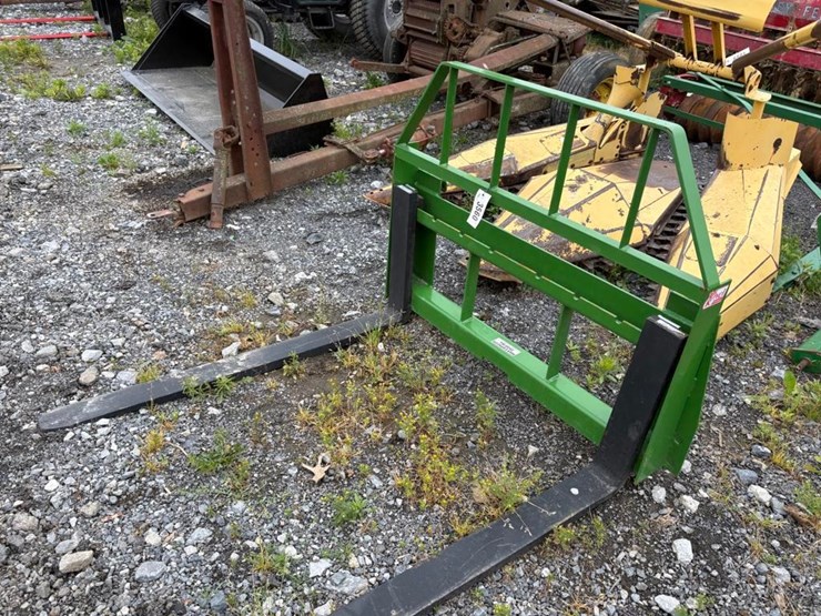 (new)-john-deere-kivel-pallet-fork-attachment-image-2