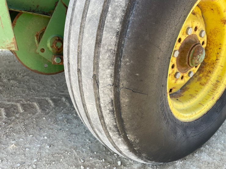 john-deere-510-image-48