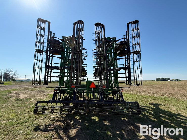 2014-john-deere-2210-image-6