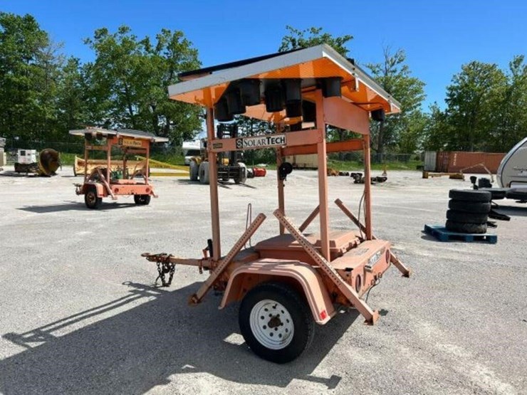 tow-behind-sign-board-image-9
