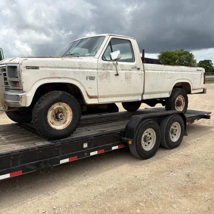 L3- 1985 Ford Pick Up