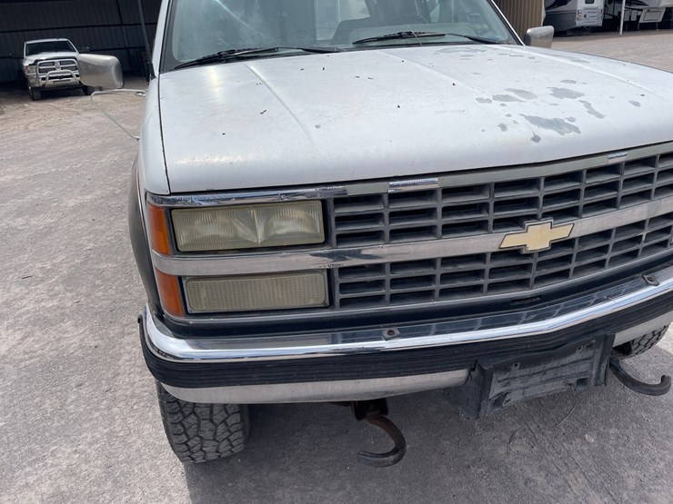 1992-chevrolet-k2500-image-9