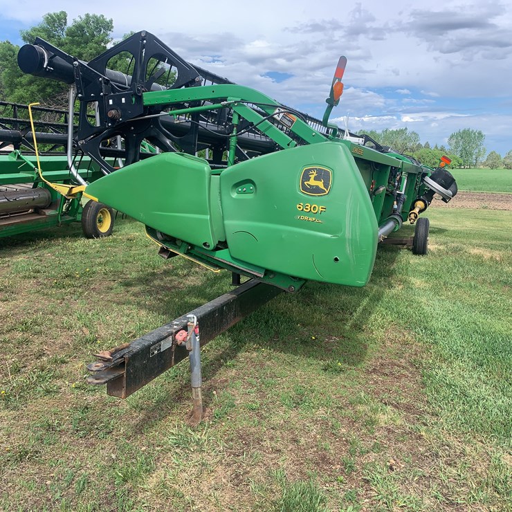 2004 JOHN DEERE 630F