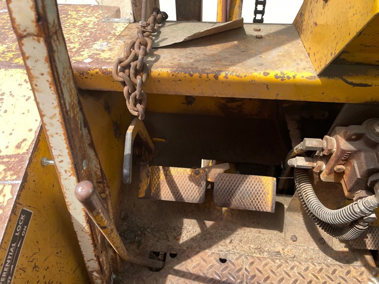 #302-•-liftmaster-rough-terrain-forklift-(boyceville-wi)-image-56