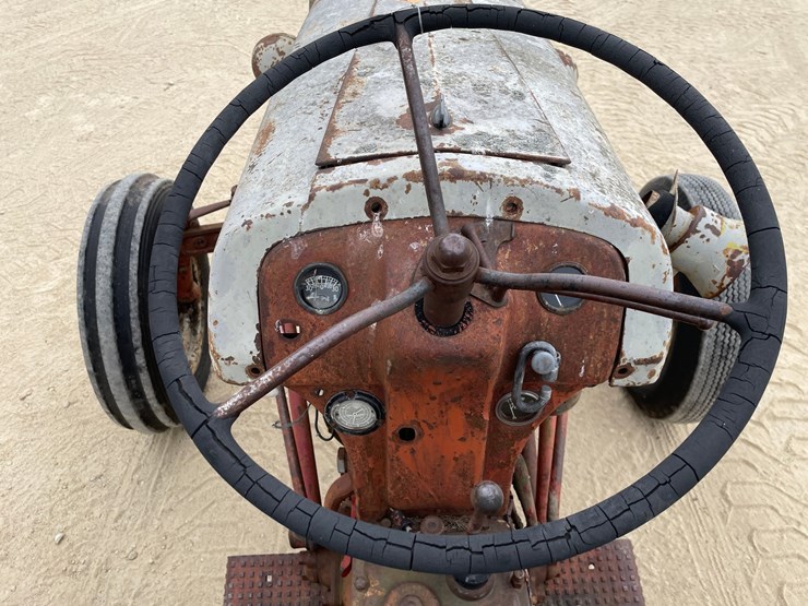 ford-8n-image-21