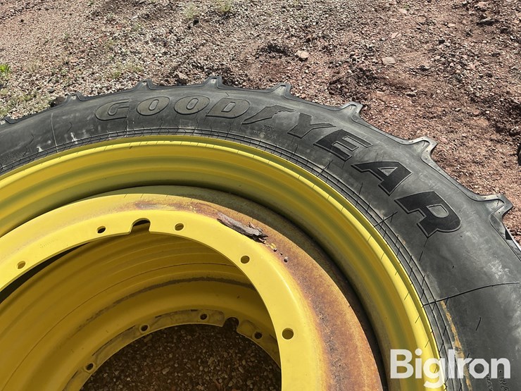 john-deere-7000-image-11