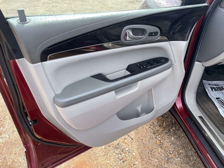 2016-buick-enclave-image-9