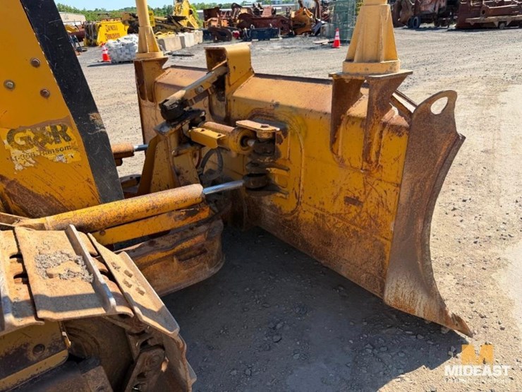 caterpillar-d5k-image-10