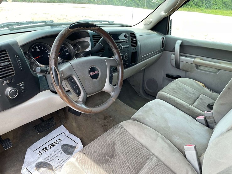 2013-gmc-sierra-1500-sle-image-11