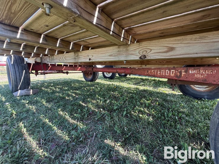 16'-hay-rack-on-westendorf-running-gear-image-19