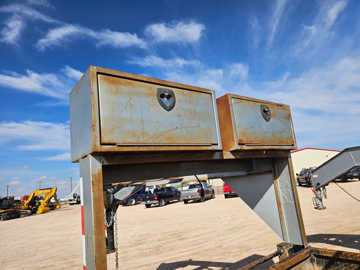 2018-stewart-welding-24’-x-6.5’-t/a-gooseneck-tool-transport-trailer-image-6