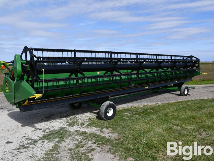 2017-john-deere-635f-image-3