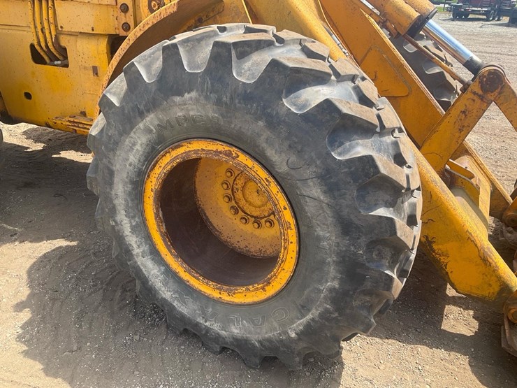 1980-john-deere-644-image-11